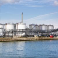 Quayside, pier of refinery and oil storage tanks - port of Antwerp
2152784647
